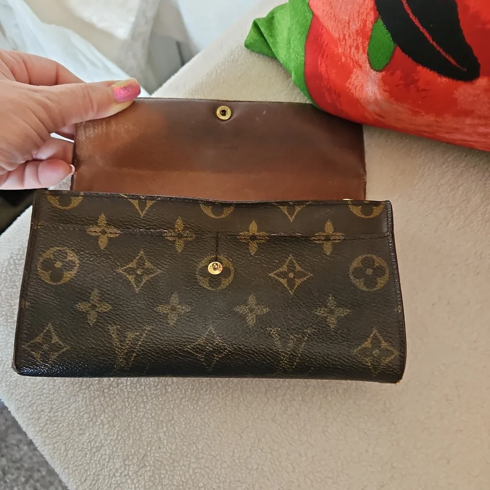 AUTHENTIC Full Inclusion Vintage Louis Vuitton Brown Monogram Sarah Long Wallet. - Picture 7 of 10